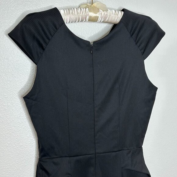 Alice + Olivia  Wool Blend Cap Sleeve Dress Size 0 Black Pinstripe Career Office - Picture 4 of 9